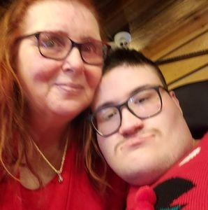 Meet your Posher, Pam